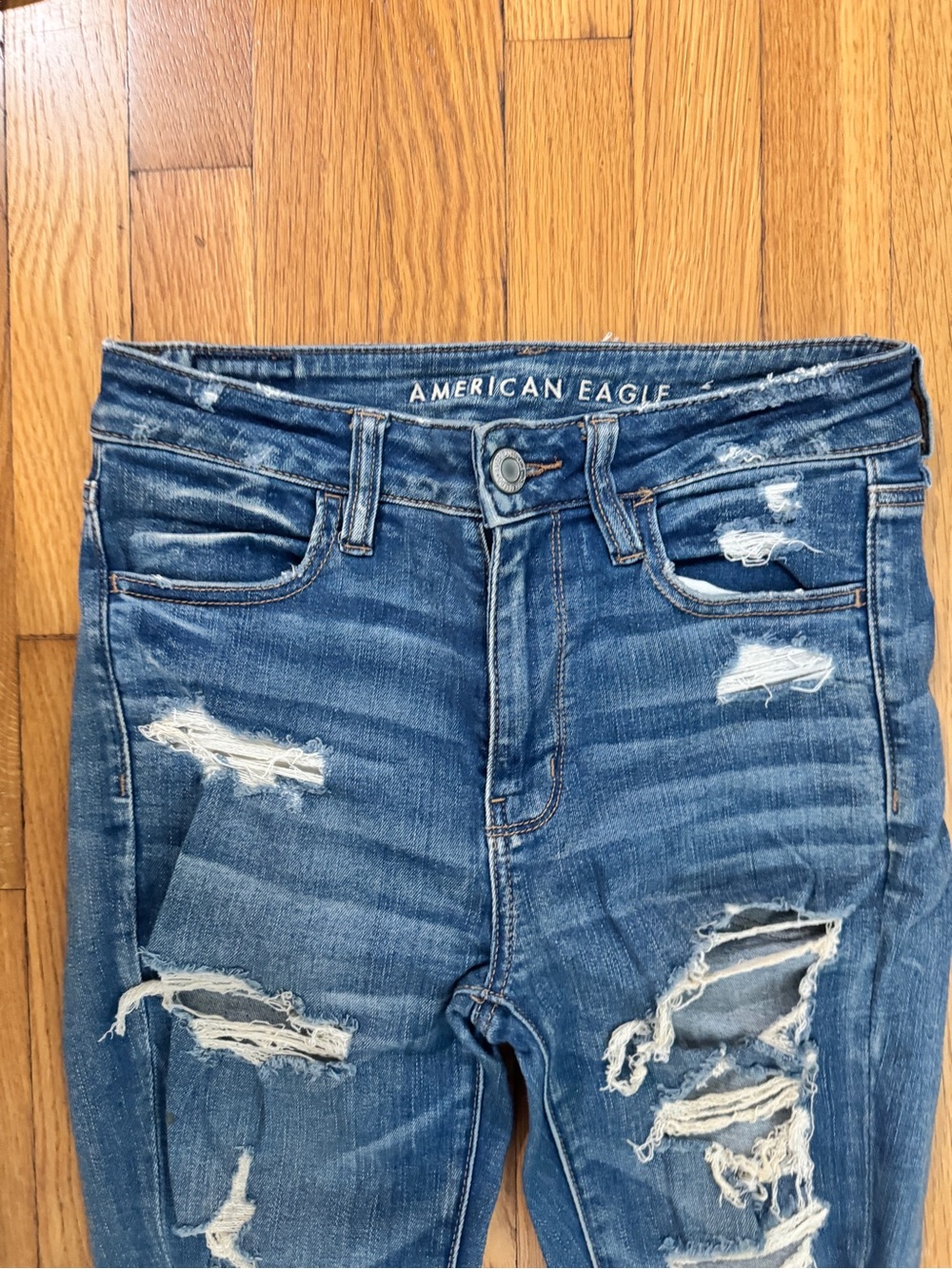 American Eagle Outfitters Women's Ripped Skinny Jeans in Dark Blue - Picture 4 of 7